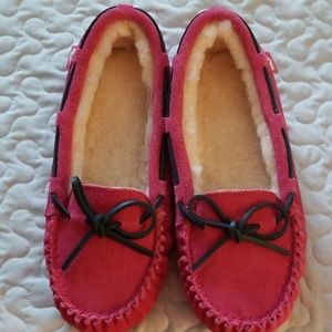Vineyards pink and navy blue moccasins